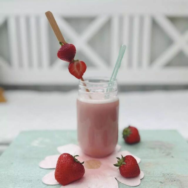 Diet Shake Strawberry – contains real freeze-dried strawberries that will leave you with a sweet, fresh and deliciously creamy taste 🍓🍓