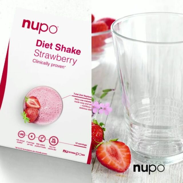 Har du smakat vår Diet Shake - Strawberry? Den innehåller riktiga frystorkade jordgubbar som ger en sötfrisk och läckert krämig smakupplevelse. Låter det inte gott? 🍓🍓​​Hitta den eller några andra av våra varianter på nupo.com 😍😋